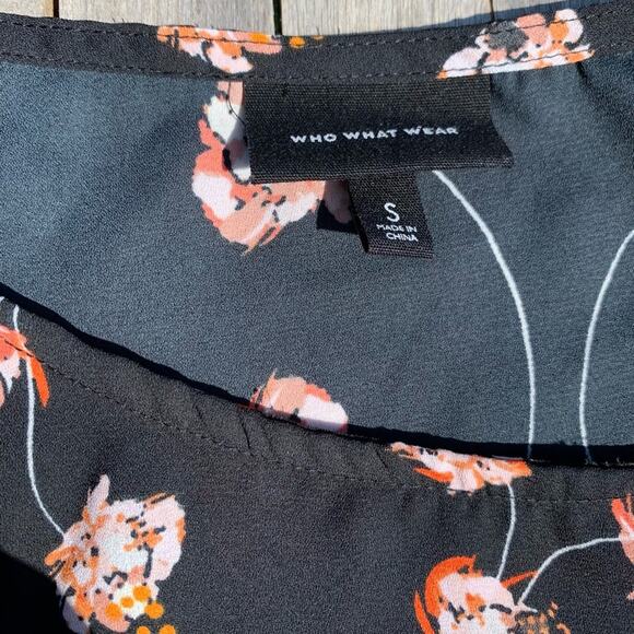 Who What Wear Black Floral Top Size Small - Picture 2 of 5
